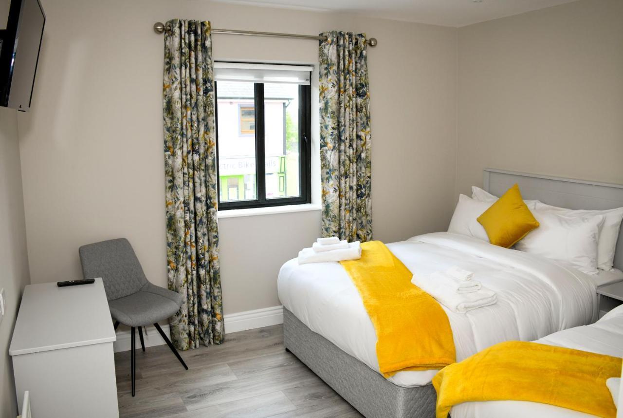 The Leitrim Inn And Blueway Lodge County Leitrim 외부 사진