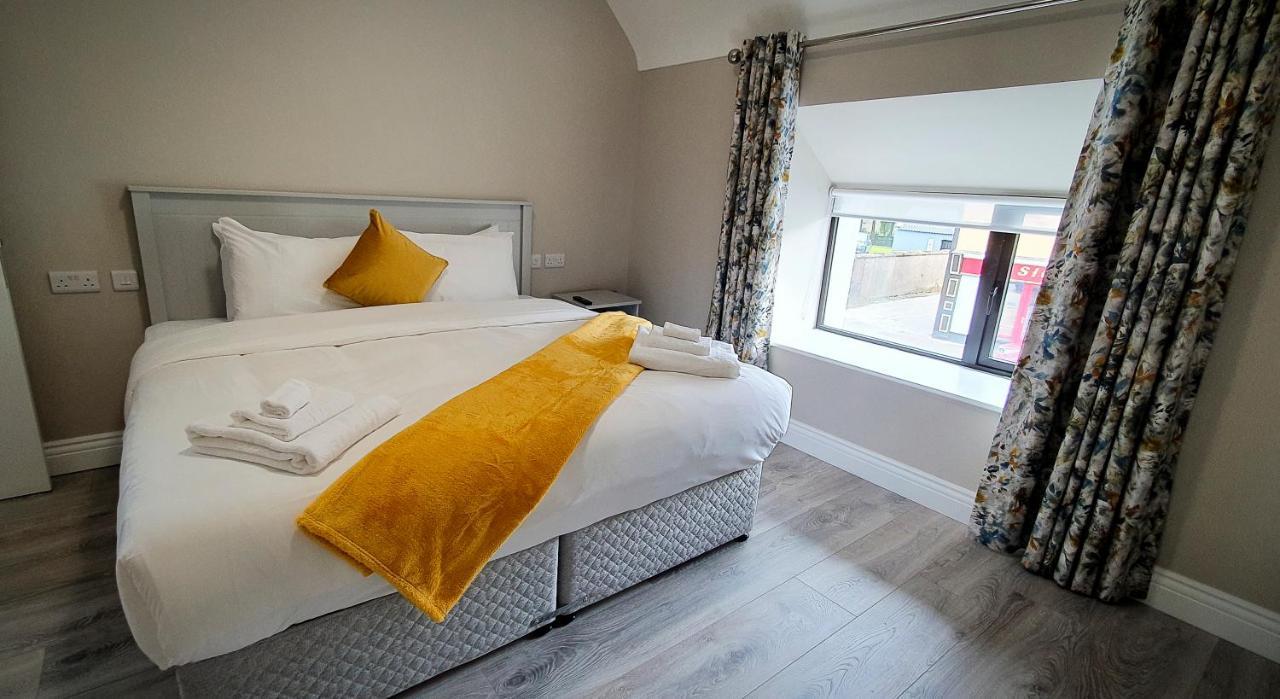 The Leitrim Inn And Blueway Lodge County Leitrim 외부 사진